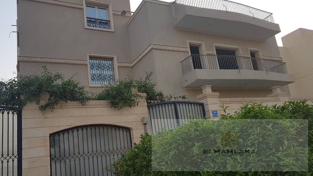 Villa for sale in Sheikh Zayed on Al Bustan Street 0