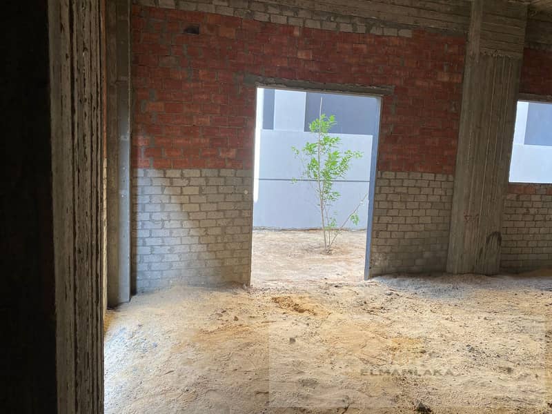 Unique duplex for sale in Beit Al Watan Compound 6th of October Receipt: Immediate initial receipt and final receipt at the end of the year, giving yo 10