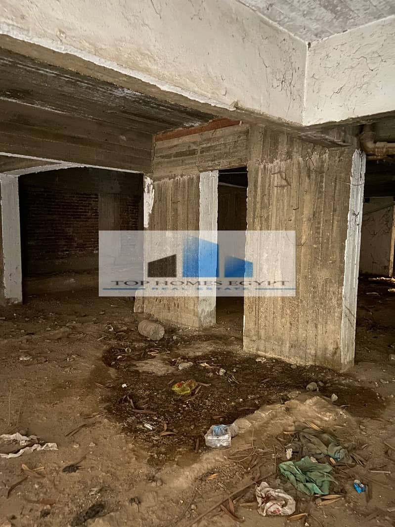 Commercial store for sale in a lively & prime location suitable for all activities in Roxy Heliopolis / محل تجاري للبيع بموقع مميز و حيوي في روكسي 8