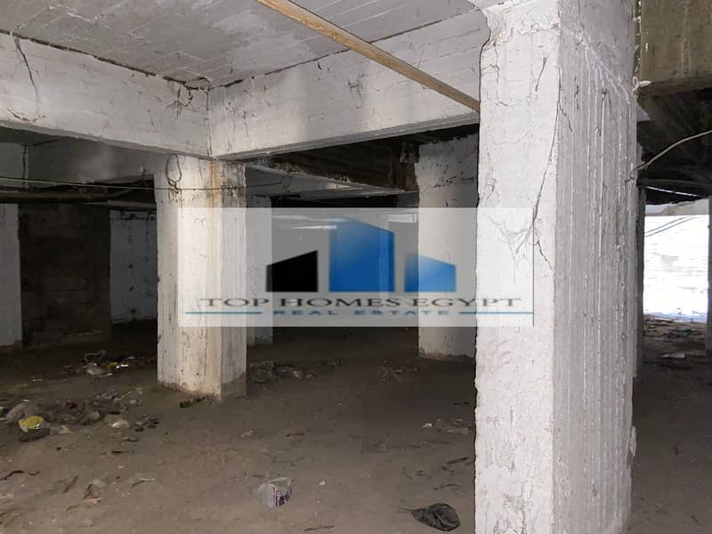 Commercial store for sale in a lively & prime location suitable for all activities in Roxy Heliopolis / محل تجاري للبيع بموقع مميز و حيوي في روكسي 10