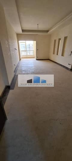 Office for Rent 153 SQM in AUC St. , 5th Settlement/مكتب إداري للإيجار شارع الجامعة الامريكية التجمع الخامس 0