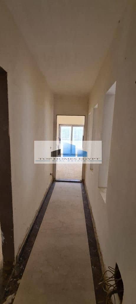 Office for Rent 153 SQM in AUC St. , 5th Settlement/مكتب إداري للإيجار شارع الجامعة الامريكية التجمع الخامس 7