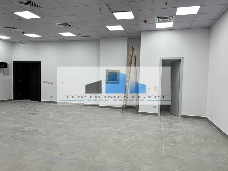 Office for rent fully finished with ACs in Sodic Eastown EDNC - 5th settlement / مكتب إداري للإيجار متشطب بالتكييفات في سوديك ايستاون EDNC 2