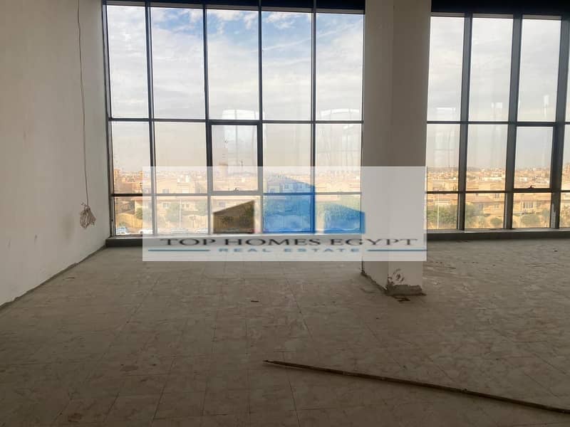 Finished Office with ACs 338 sqm on Gamal Abdel Nasser Axis - 3rd Settelement / مكتب إداري متشطب بالتكييفات علي محور جمال عبد الناصر 1