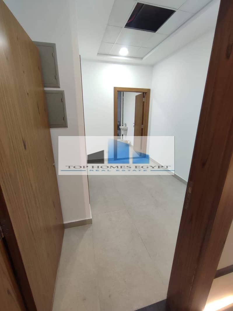 Clinic for rent 48 SQM in a prime location on Mohamed Naguib Axis - 5th Settlement / عيادة للإيجار مميزة علي محور محمد نجيب 2