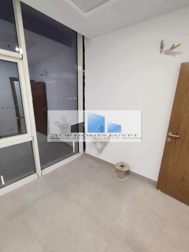 Clinic for rent 48 SQM in a prime location on Mohamed Naguib Axis - 5th Settlement / عيادة للإيجار مميزة علي محور محمد نجيب 3