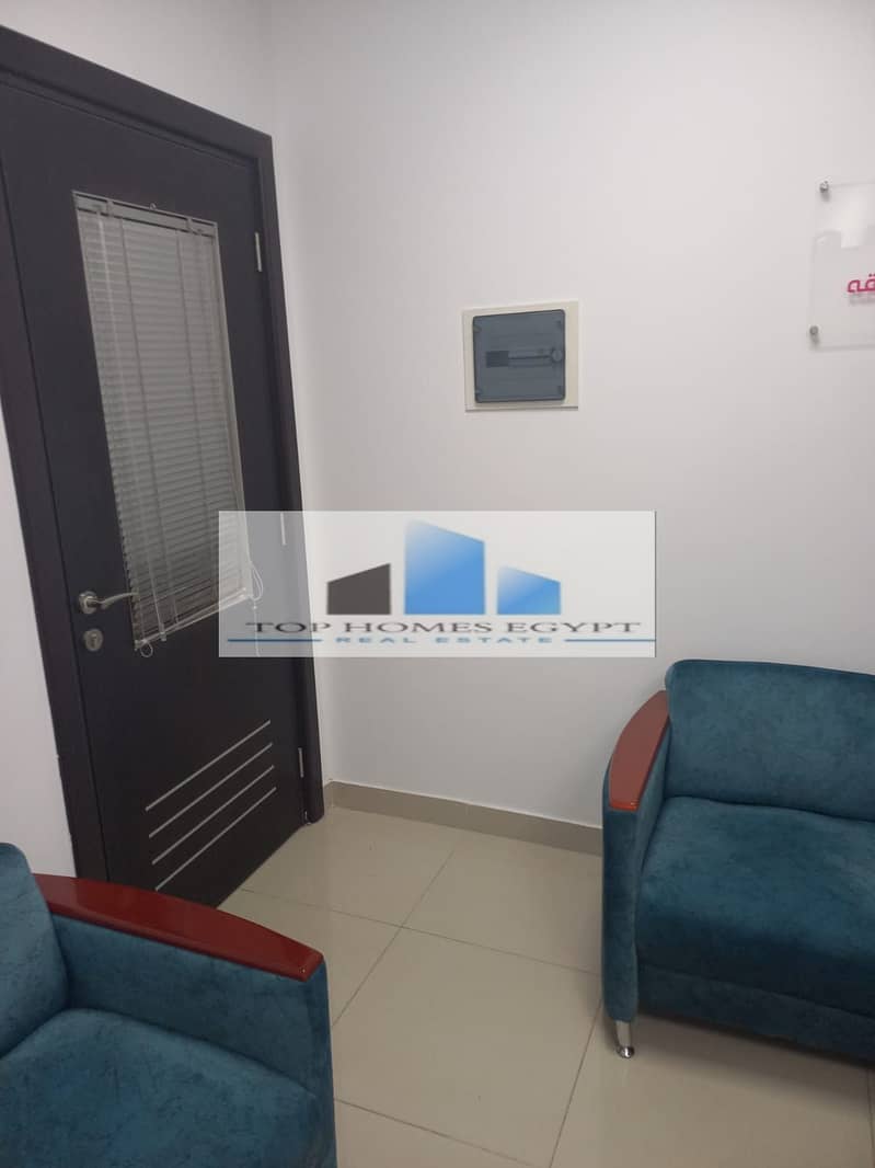 Fully finished Clinic in a medical center for Rent 111 sqm in North 90th / عياده 4 غرف بمركز طبي للإيجار متشطبة بالتكييفات 9