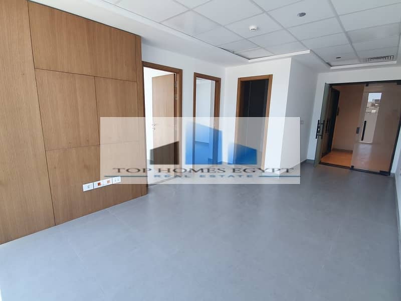 Clinic for Rent 83M finished in Park Street Mall  Sheikh Zayed / عيادة للإيجار متشطبة في بارك ستريت مول - الشيخ زايد 3