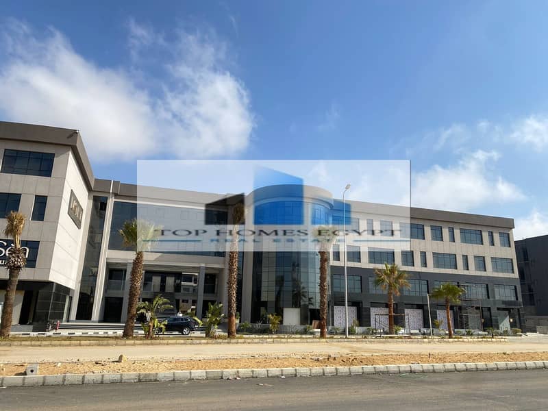 Full floor for rent 1400 sqm in Golden Square area East Hill - 5th Settlement / دور إداري للايجار مميز في East Hill - التجمع الخامس 0