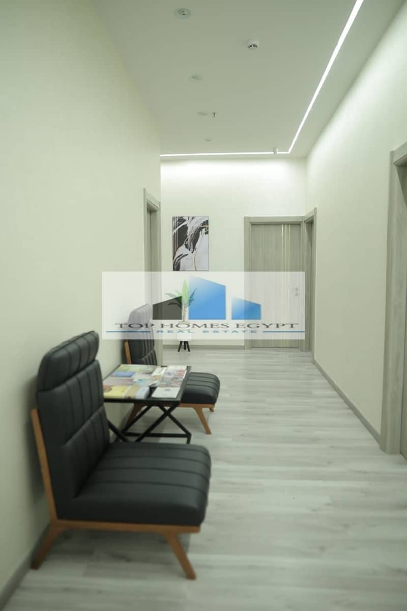 Fully Furnished Office for rent 300 SQM in Midtown - New Cairo / مقر إداري للإيجار  مفروش كامل التجهيزات في ميدتاون - القاهرة الجديدة 11