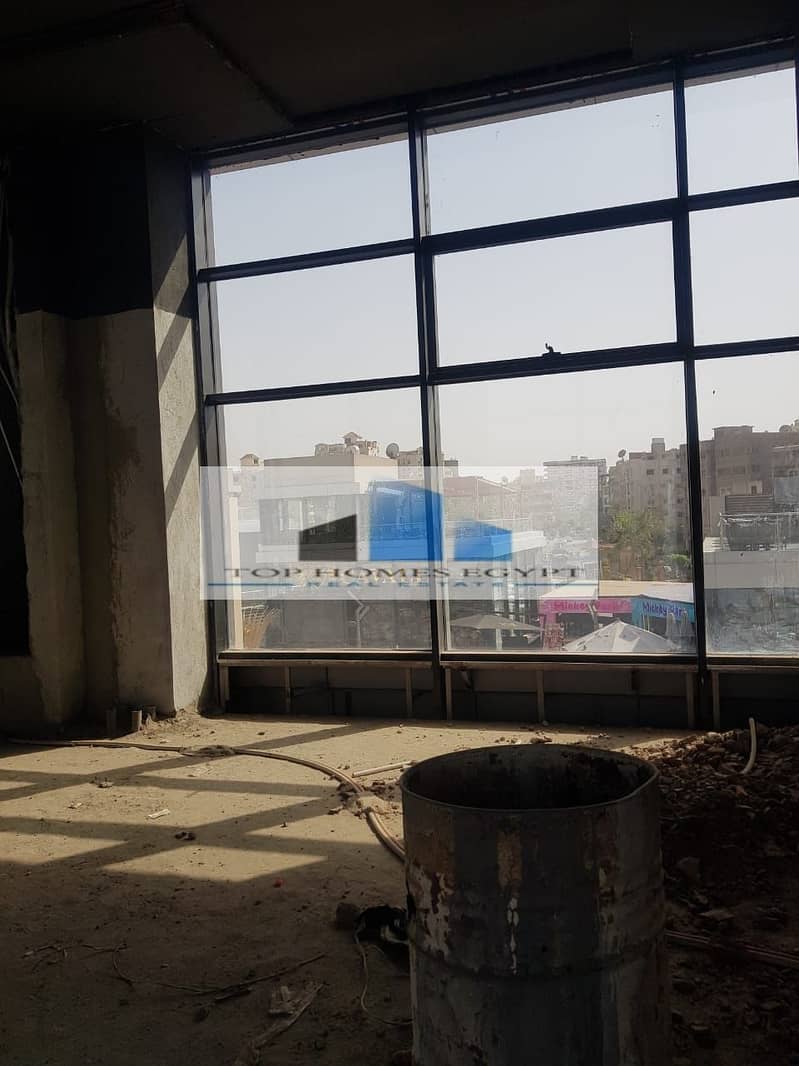 Commercial for rent 860 SQM with a prime location in AlMazah Park Mall / محل تجاري للإيجار موقع مميز  في الماظة بارك مول 11