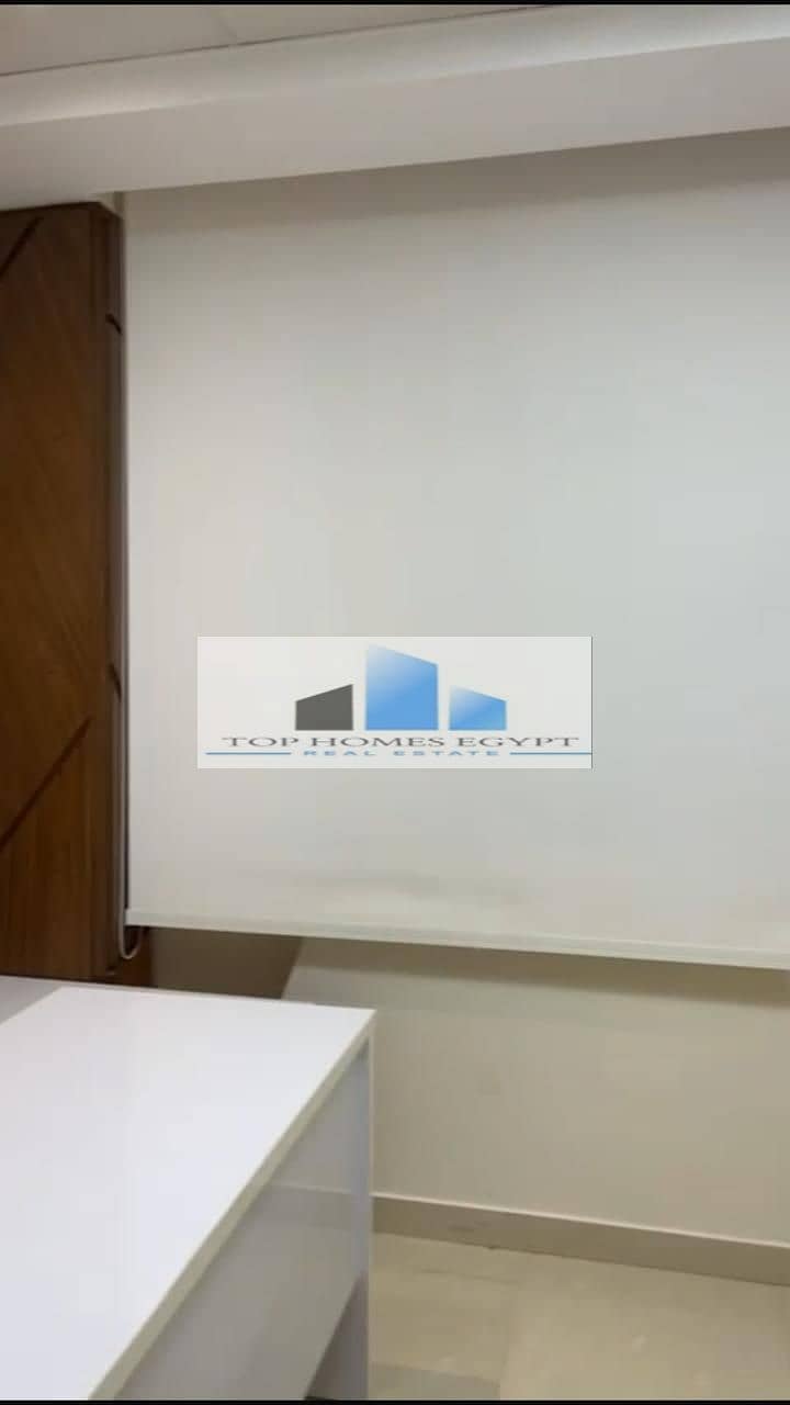 Clinic for rent 60 SQM on North Teseen - 5th Settlement / عيادة طبية للإيجار علي التسعين الشمالي مباشرة 3