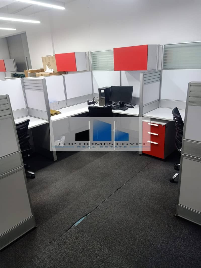 Admin office for rent 3000 SQM finished with ACs in South 90th / مقر إداري للإيجار متشطيب بالتكييفات علي التسعين الجنوبي 3