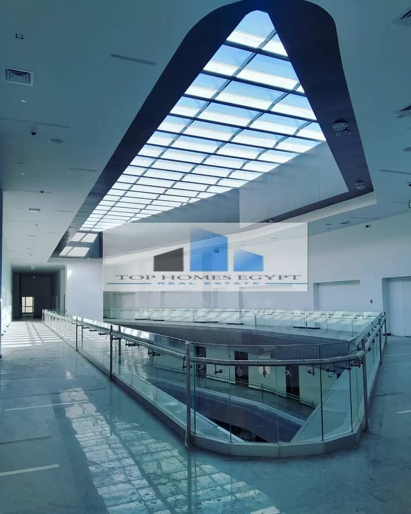 Office for rent 64 SQM in a prime location on Gamal Abdel Nasr Axis / مكتب إداري للإيجار موقع مميز علي محور جمال عبد الناصر 11