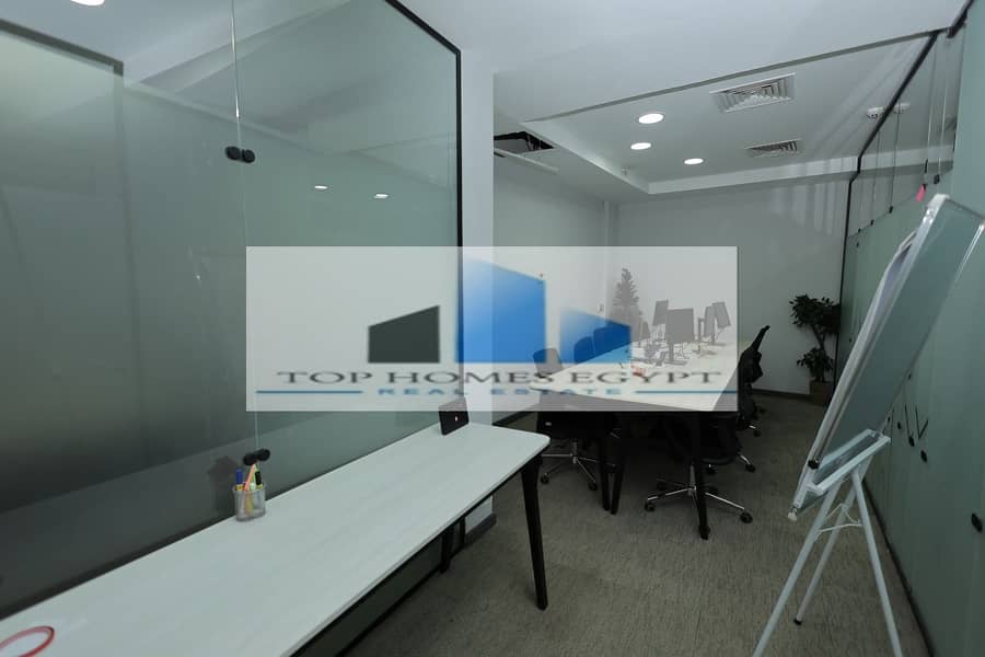 Office for rent 350 sqm fully finished in a prime location South 90th / مكتب إداري للإيجار تشطيب كامل بموقع مميز علي التسعين الجنوبي 10