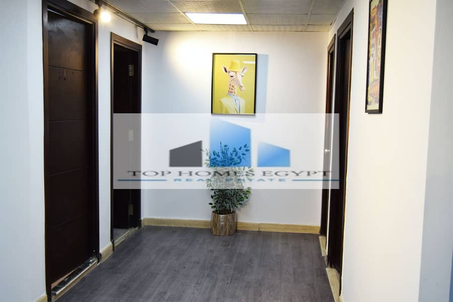 Office for Rent 600 sqm finished with ACs in a prime location in South Teseen / مكتب إداري للإيجار متشطب بالتكييفات موقع مميز علي التسعين الجنوبي 14