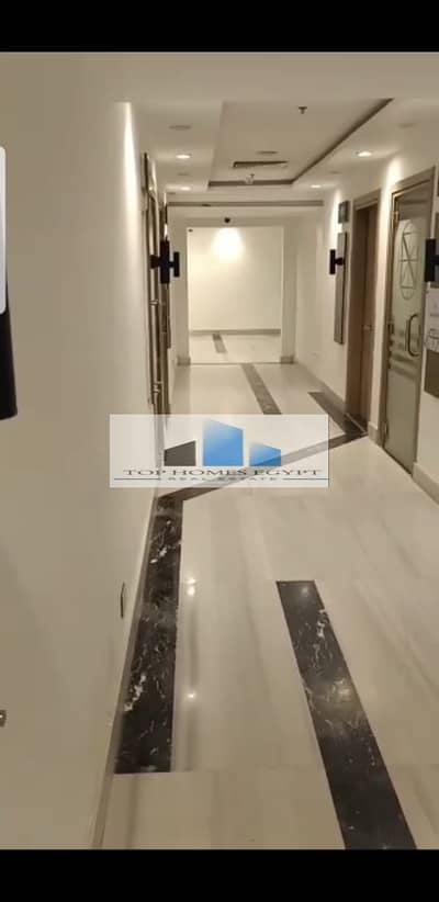 Office space for rent 60 sqm fully finished with ACs direct on North 90th / مكتب ادارى للايجار تشطيب كامل بالتكييفات علي التسعين الشمالى مباشرة