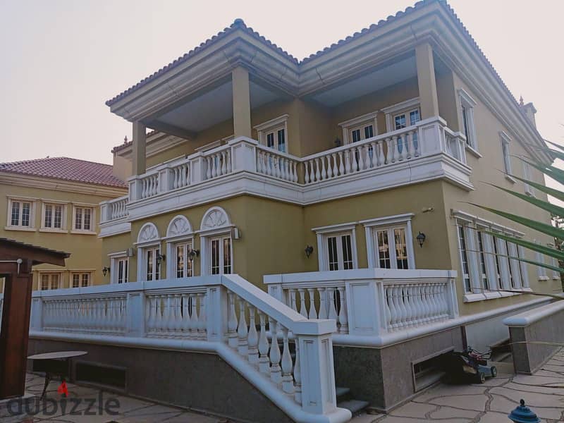 For Rent Furnished Villa Prime Location in Compound CFC 11