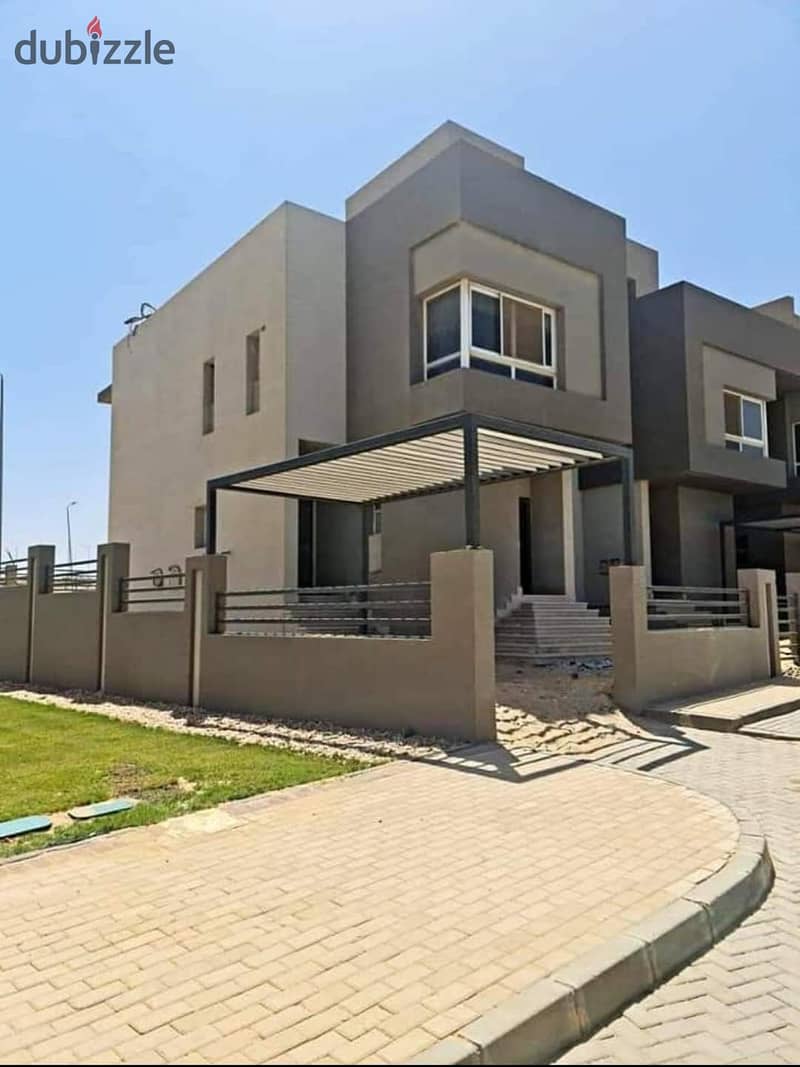 Twin villa for sale, immediate delivery, in Old Sheikh Zayed, next to Karma,in installments 1