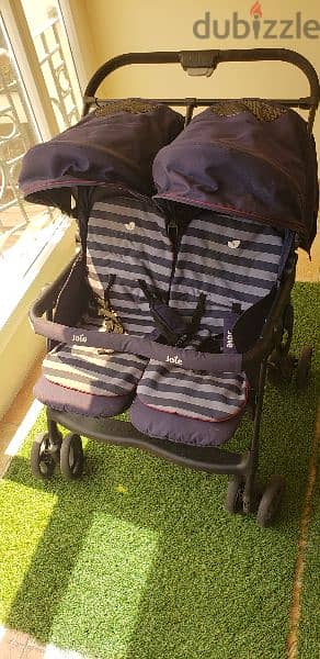 Joie Twin stroller 3