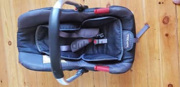 Petit Bebe Black car seat