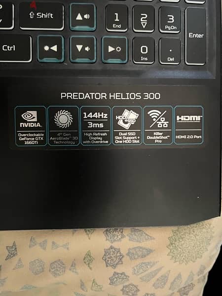 acer predator helios 300 gaming laptop 3