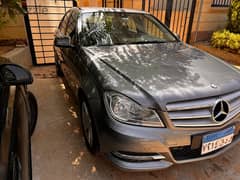 Mercedes-Benz C180 2013 فابريكا بالكامل