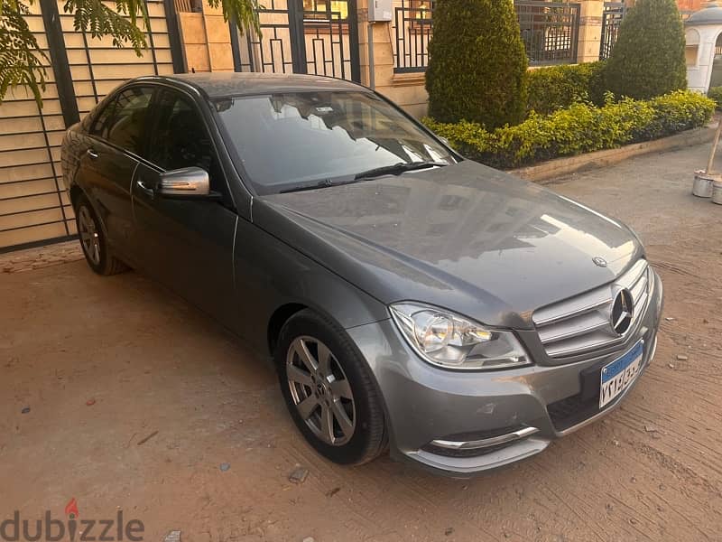 Mercedes-Benz C180 2013 فابريكا بالكامل 5