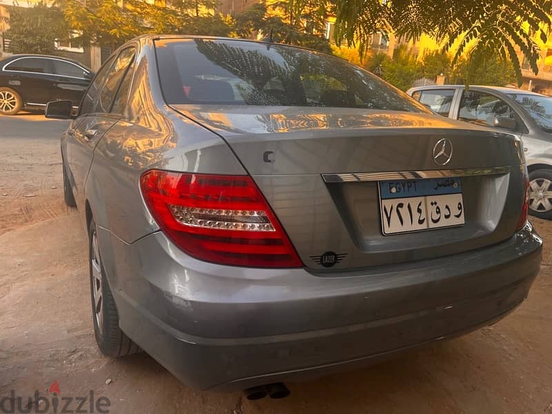 Mercedes-Benz C180 2013 فابريكا بالكامل 8