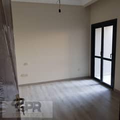 Finished ready to move ground apartment for sale 185 m with installments in La Vista El Patio 7 New Cairo  التجمع الخامس لافيستا الباتيو7