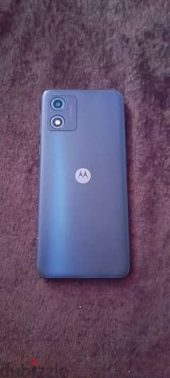 هاتف Motorola E13 استعمال خفيف الهاتف قادم من الكويت