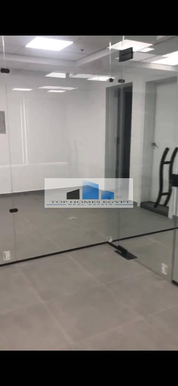 Office space for rent 136 sqm fully finished with ACs in Mivida / مكتب للإيجار متشطب بالتكيفيات في ميفيدا بزنس بارك 6