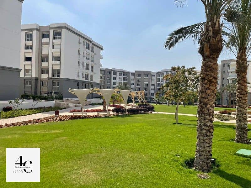 Lowest price in market for an apartment 199m 4 bedrooms ready to move with installments in compound hyde park new cairo 2