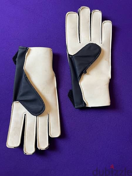 Adidas goalkeeper gloves 2