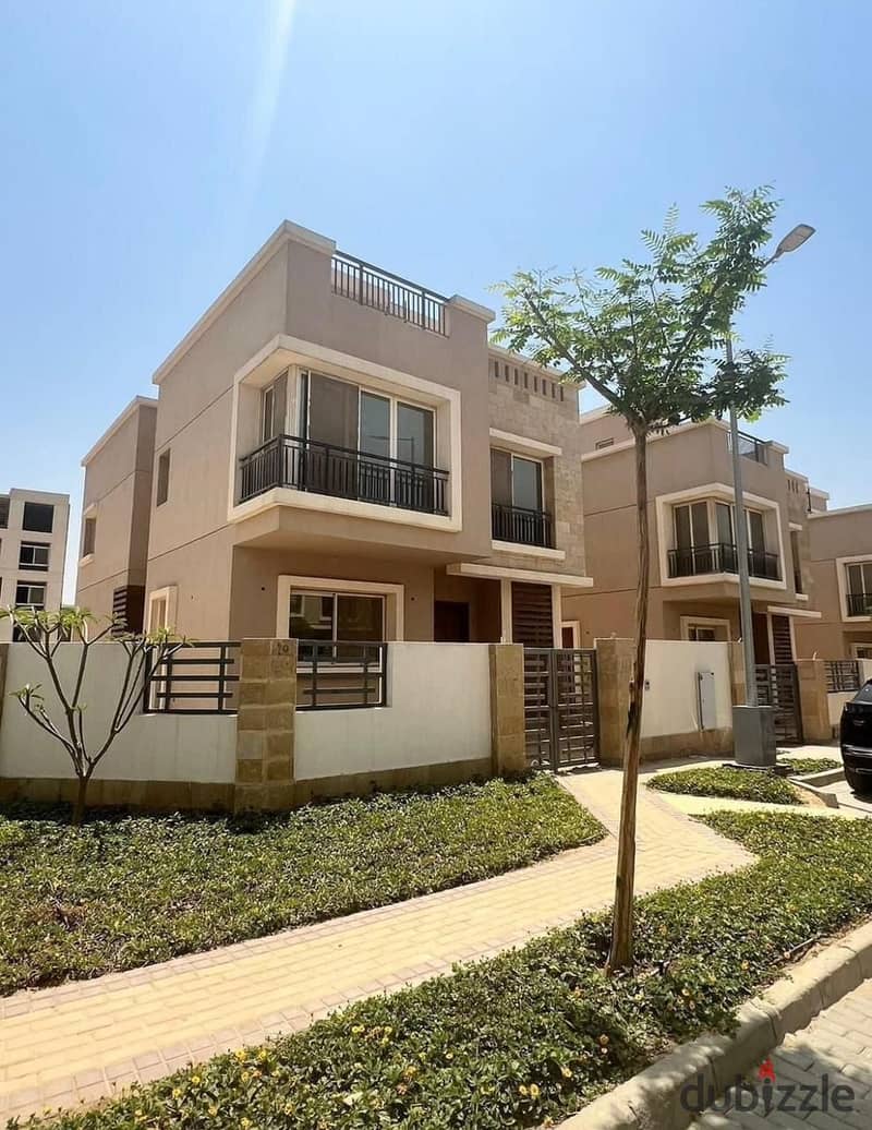 For sale Quattro Villa 143m with private garden in Taj City next to Mirage Mall with a 42% discount 1