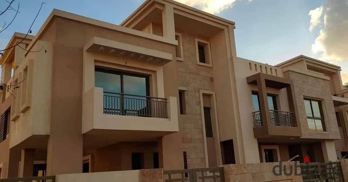 For sale Quattro Villa 143m with private garden in Taj City next to Mirage Mall with a 42% discount 6