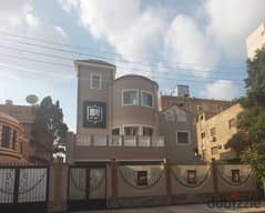 Villa 575m for sale in masr el gedida sant fatima square