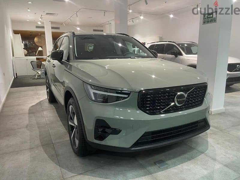 volvo xc40 2024 5