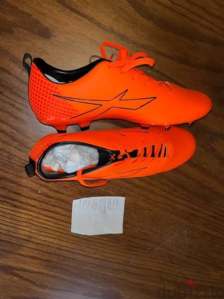 new football shoes not used size 45 with receipt and bag 2