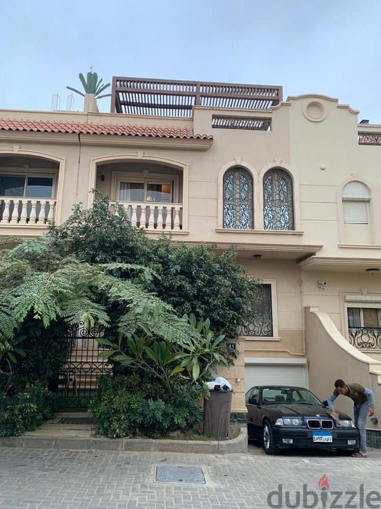 فيلا 260م متشطب بتكيفات ومفروشة بأثاث فاخر إيجار فيلينو Villino التجمع 15