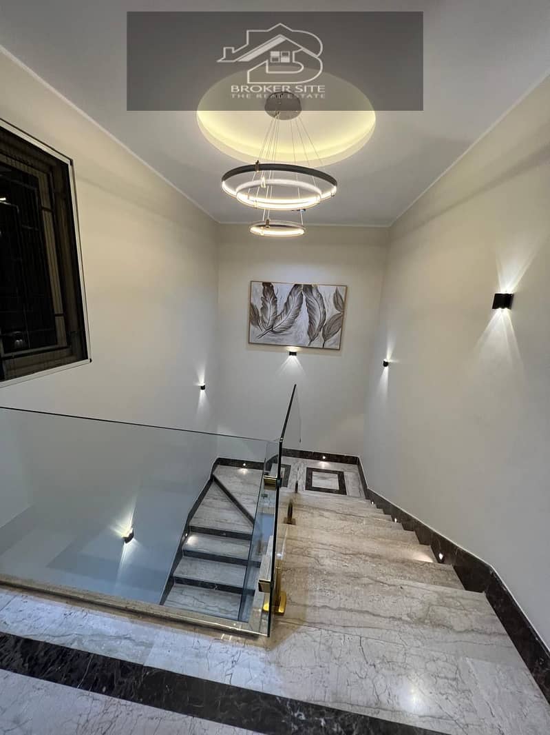 Villa for sale, 450 meters, super luxurious finishing, Al Khamayel / Sheikh Zayed 18