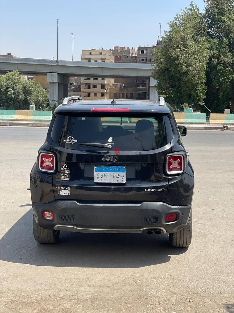 جيب رينجيد 2016 Jeep Renegade 4