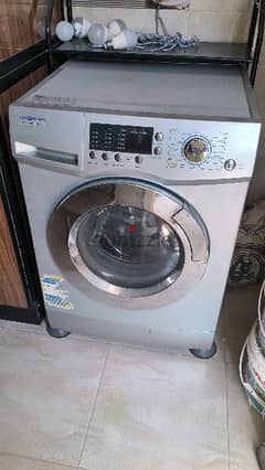 Universal Washing Machine 7KG Digital Silver