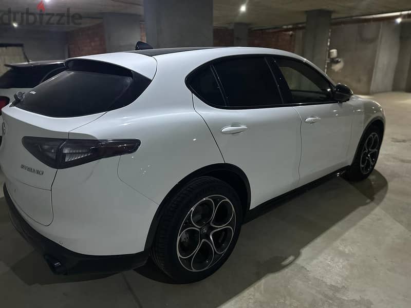 Alfa Romeo Stelvio 2024 3