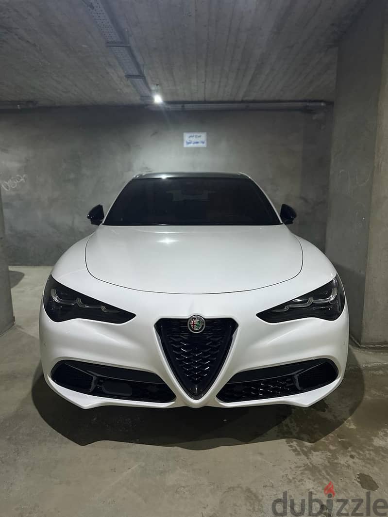 Alfa Romeo Stelvio 2024 5