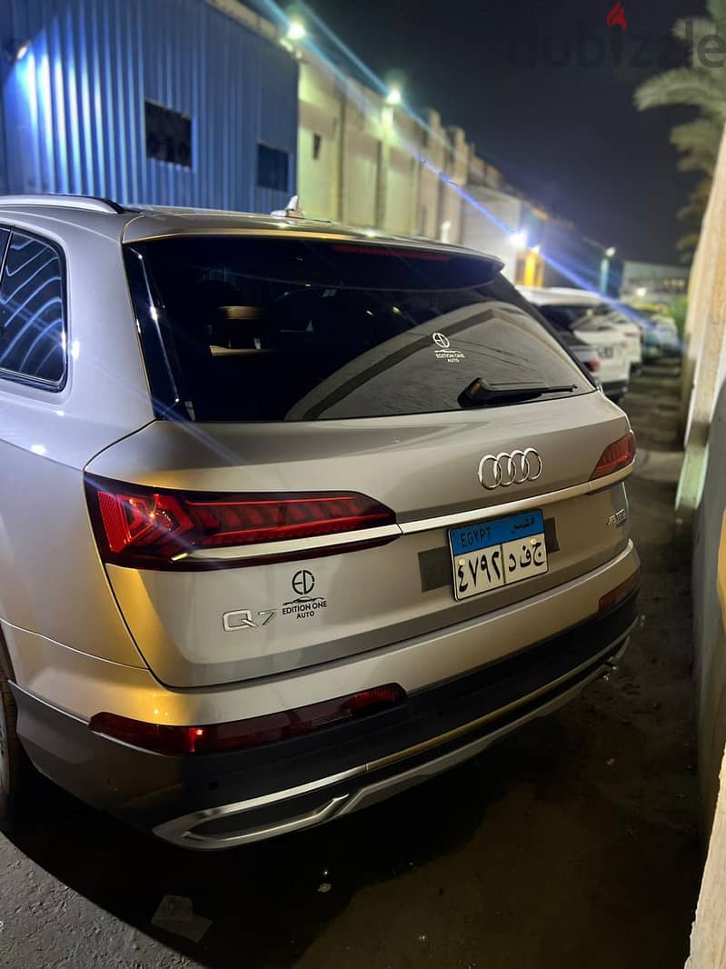 Audi Q7 2022 S-line 3