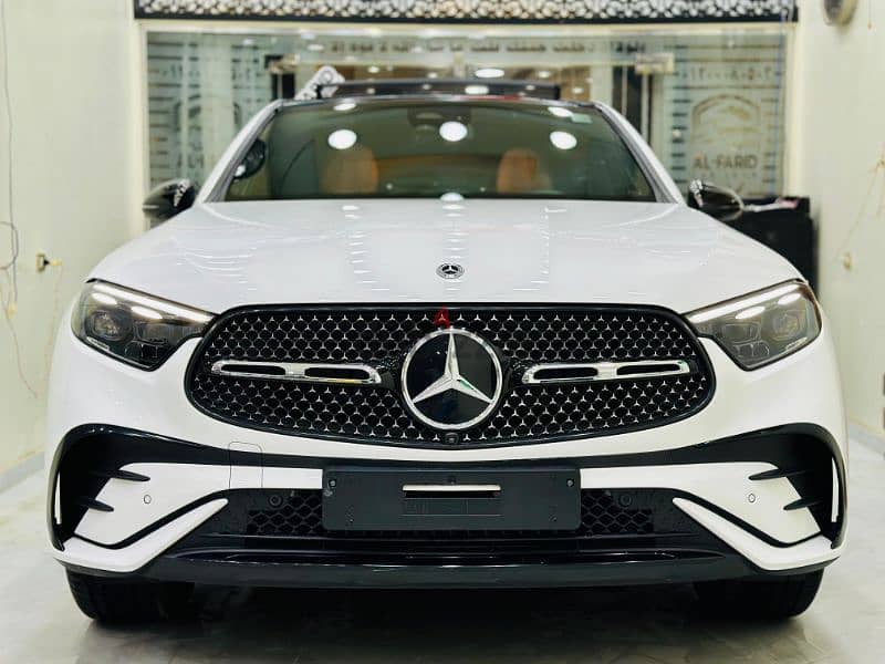 مرسيدس GLC 200 2024 زيرو توب لاين AMG ادفع 2 مليون وقسط بأقل فوائد 17