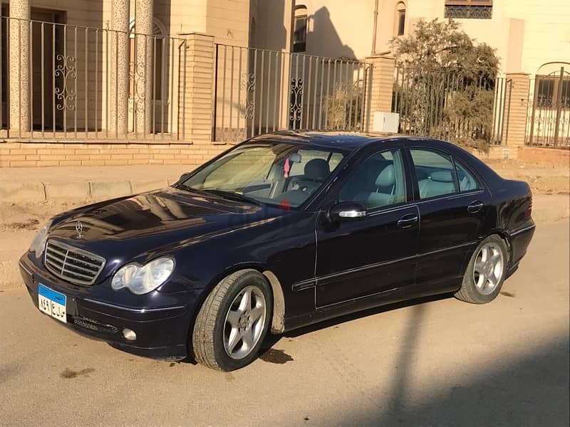 Mercedes-Benz C200 2002 11