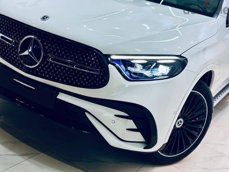 مرسيدس GLC 200 2023 رخصت ولم تستخدم AMG ادفع 1,900 وقسط باقل فوائد 8