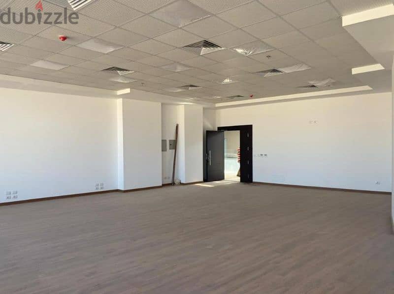 مكتب اداري للبيع 148م بعائد شهري في التجمع الخامس Office For Sale 148M 2